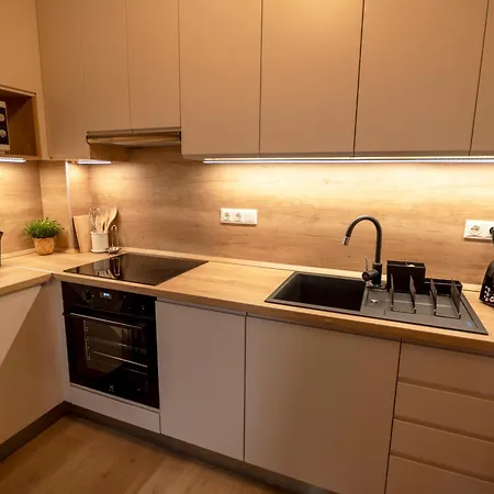 Mistral 308 Balatonföldvár